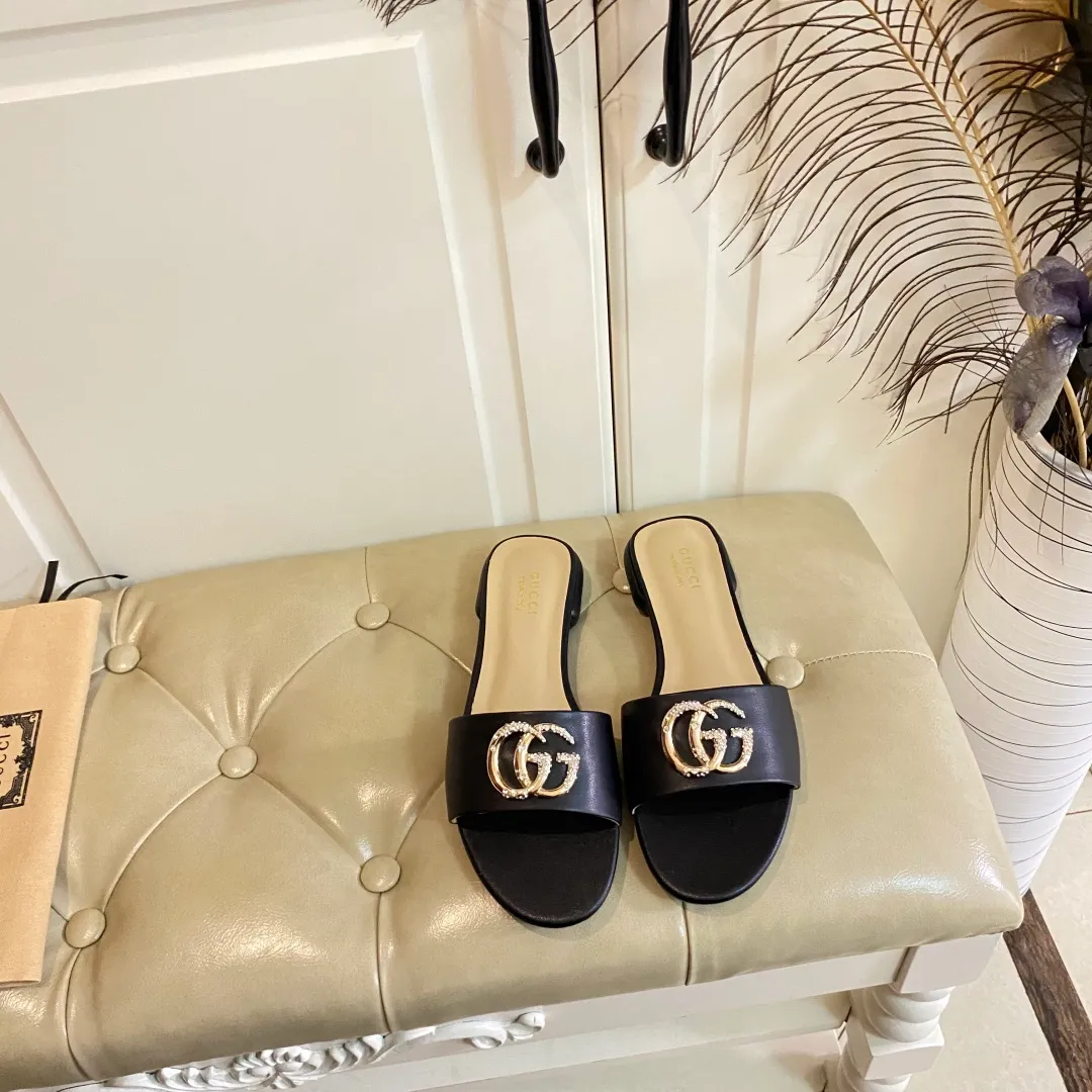 👟👟Ex-factory price 420👟👟, new Gucci slippers, cowhide surface, sheepskin lining, sizes 35-42 (custom-made sizes 43 and 44 are non-refundable)